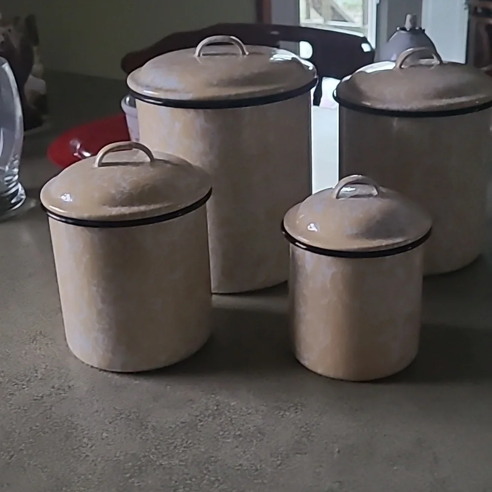 Enamelware 4 piece canister set by CGS International - Picture 5 of 10